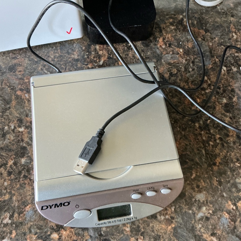 Mail scale